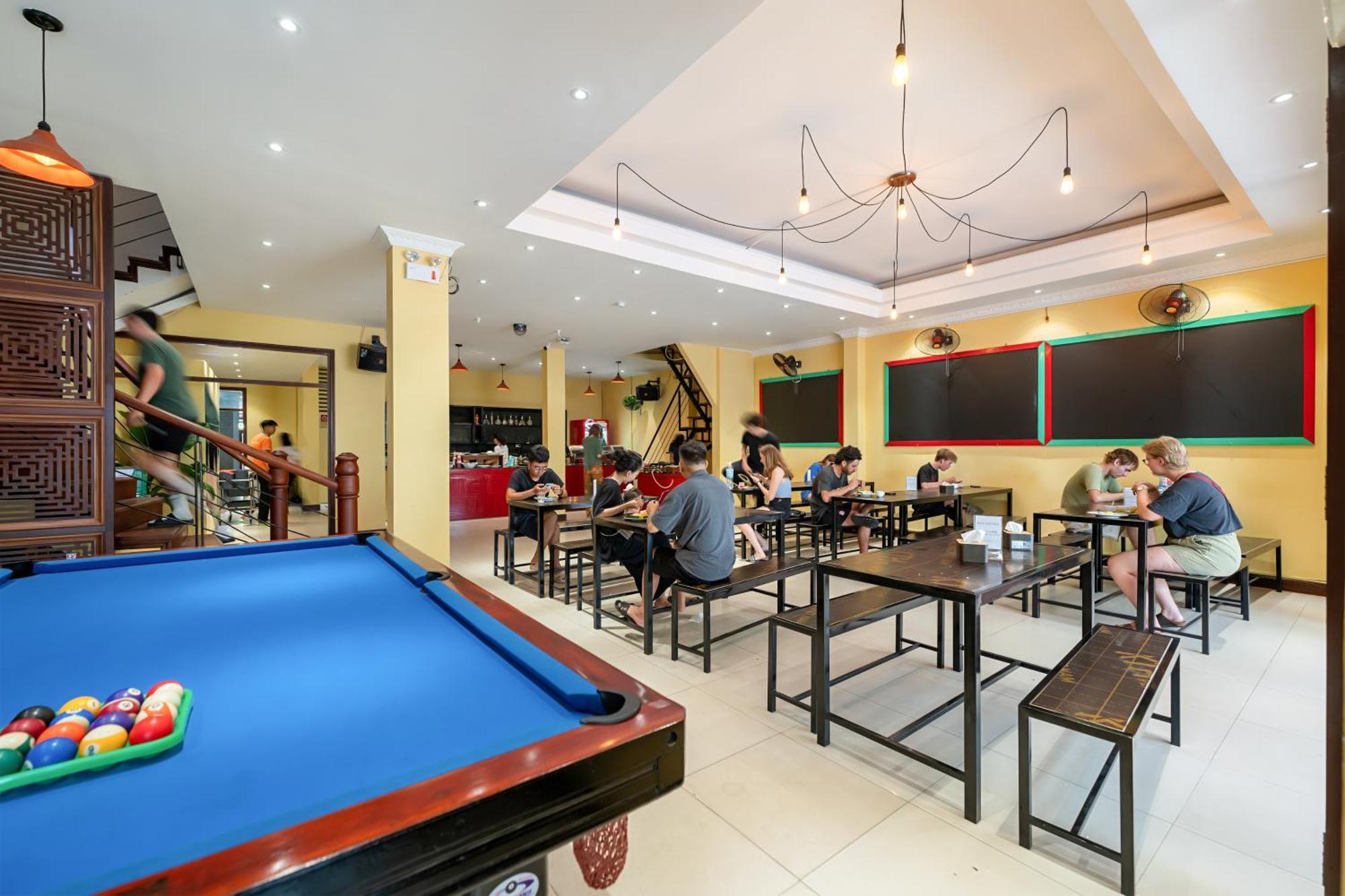Harmony Old Town Hostel And Pool Bar Hoi An Exterior photo